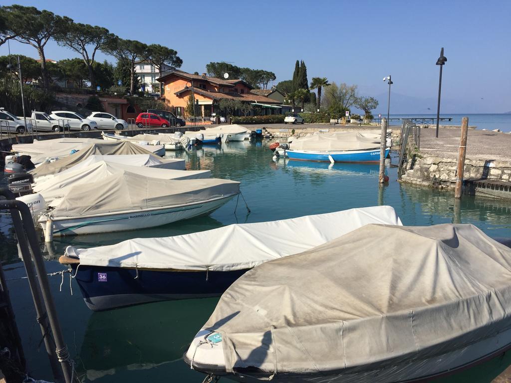 Casa Mary Due - Trilocale Con Giardino Privato A Due Passi Dal Lago Sirmione Kültér fotó